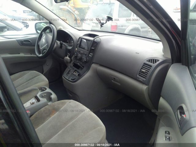 Photo 4 VIN: KNDMG4C39A6350932 - KIA SEDONA 