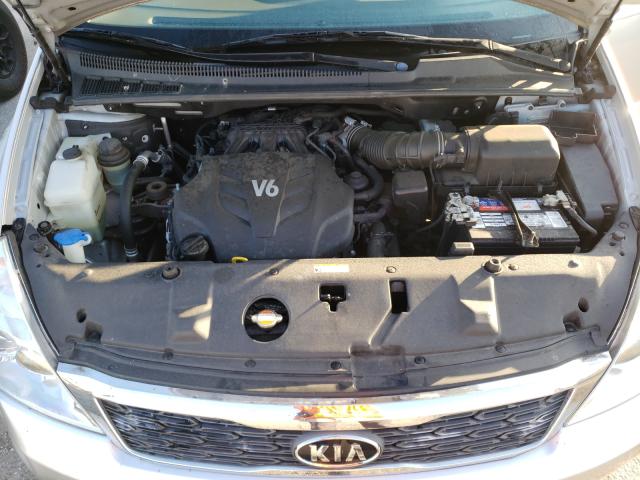 Photo 6 VIN: KNDMG4C70C6453775 - KIA SEDONA LX 