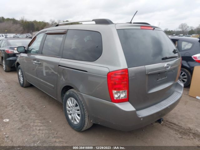 Photo 2 VIN: KNDMG4C71B6389308 - KIA SEDONA 