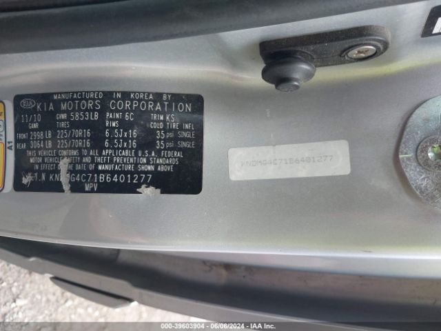 Photo 8 VIN: KNDMG4C71B6401277 - KIA SEDONA 