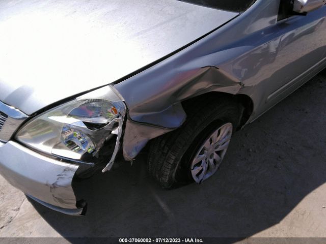 Photo 5 VIN: KNDMG4C72B6372825 - KIA SEDONA 