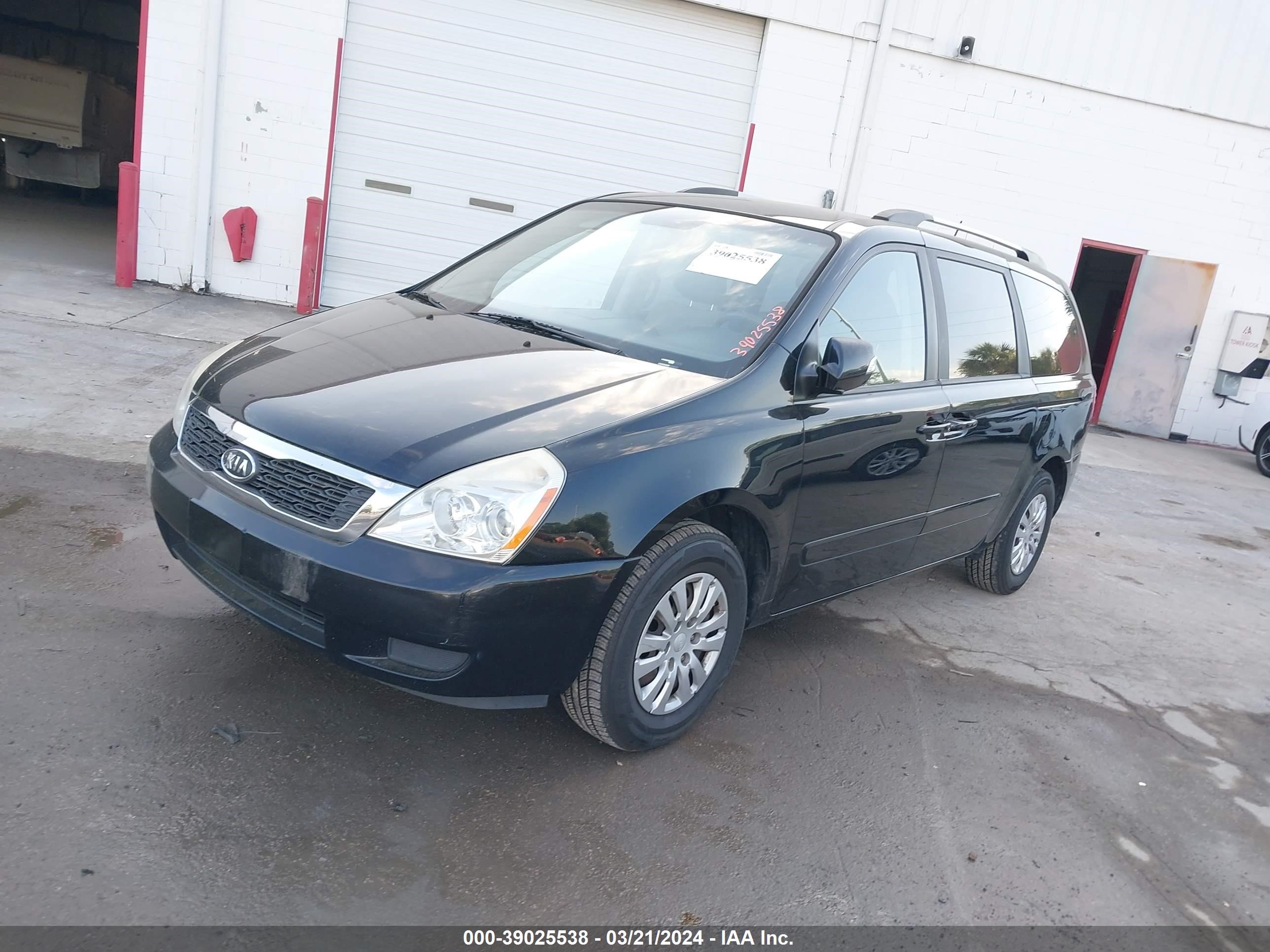 Photo 1 VIN: KNDMG4C72C6503527 - KIA SEDONA 