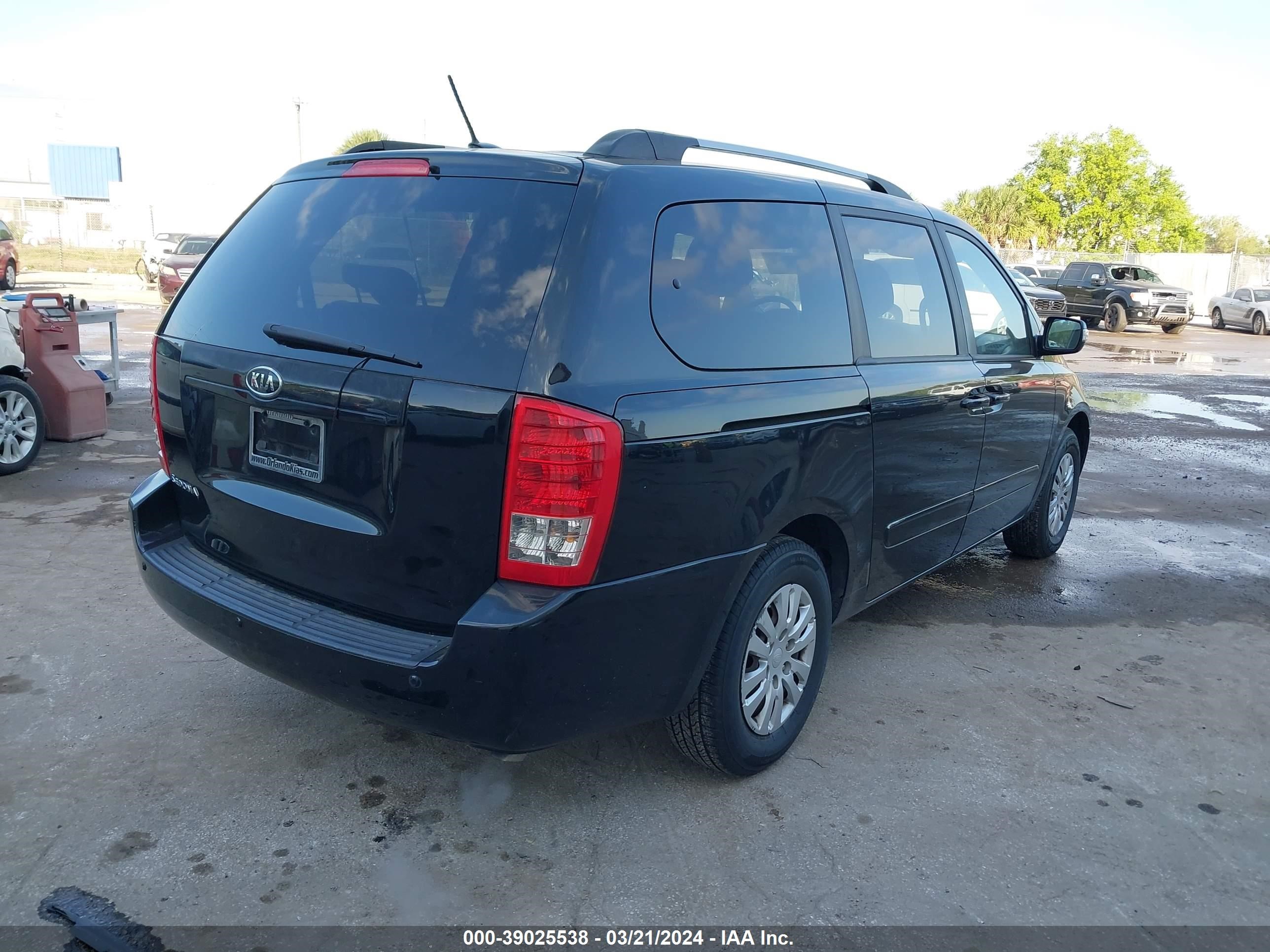 Photo 3 VIN: KNDMG4C72C6503527 - KIA SEDONA 