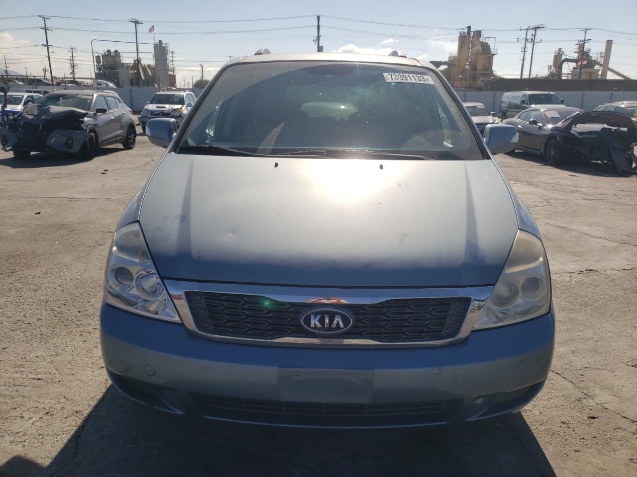 Photo 4 VIN: KNDMG4C74C6443699 - KIA SEDONA 