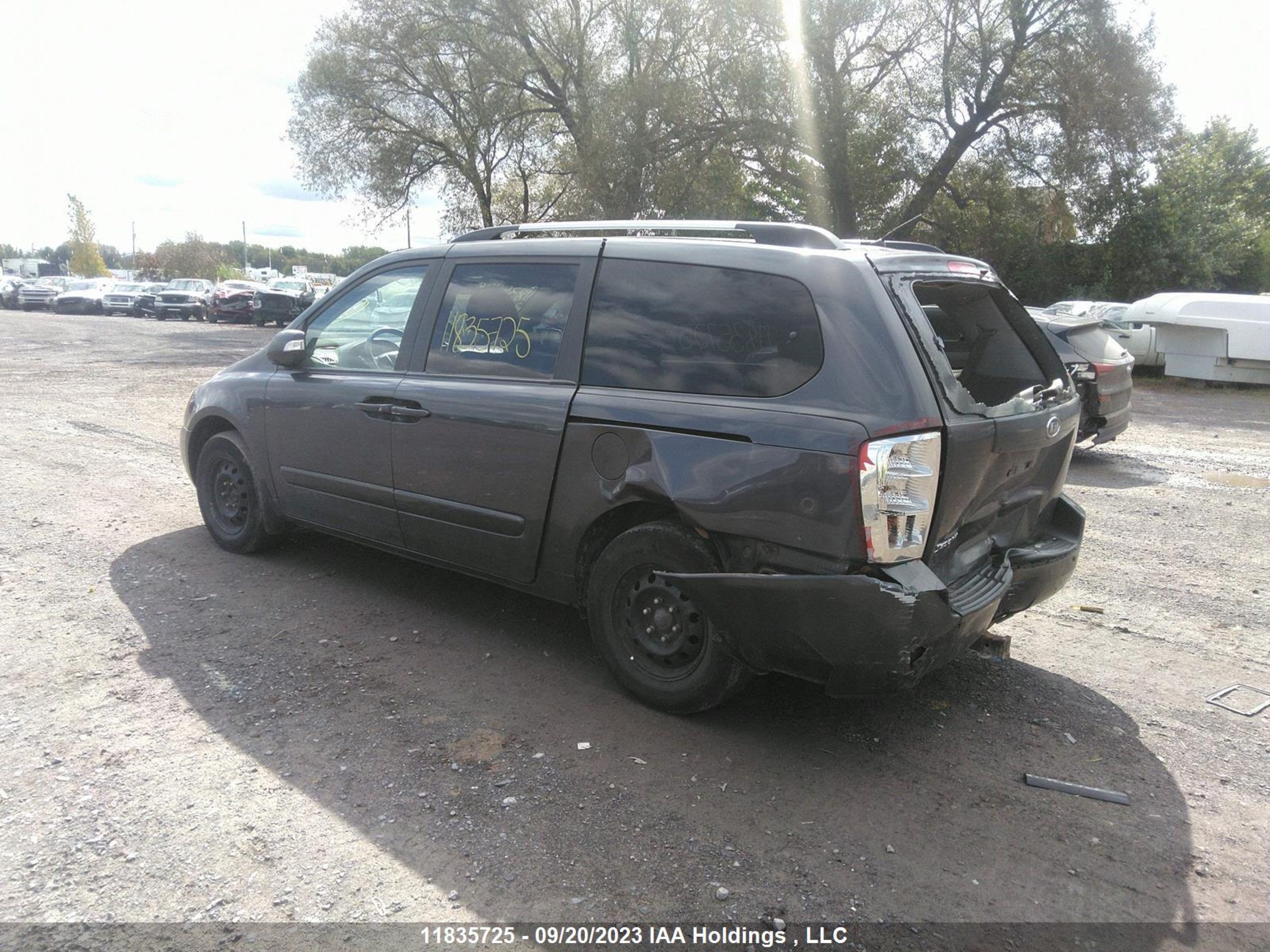 Photo 2 VIN: KNDMG4C74C6480509 - KIA SEDONA 