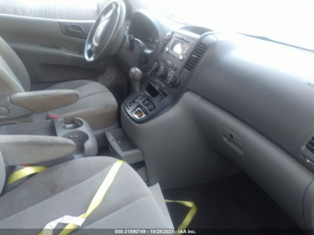 Photo 4 VIN: KNDMG4C75B6373127 - KIA SEDONA 