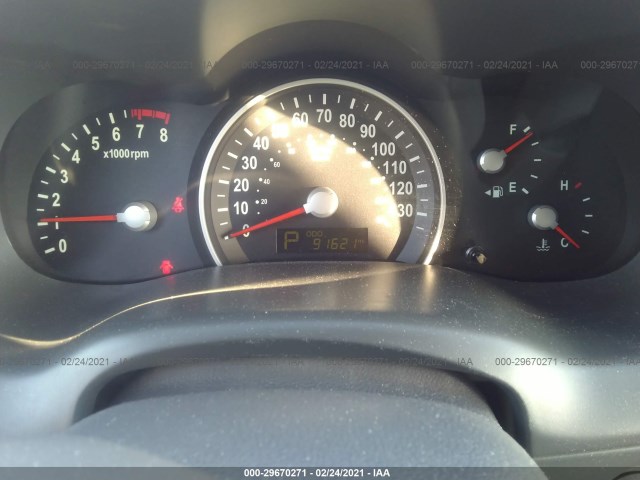 Photo 6 VIN: KNDMG4C76B6403817 - KIA SEDONA 