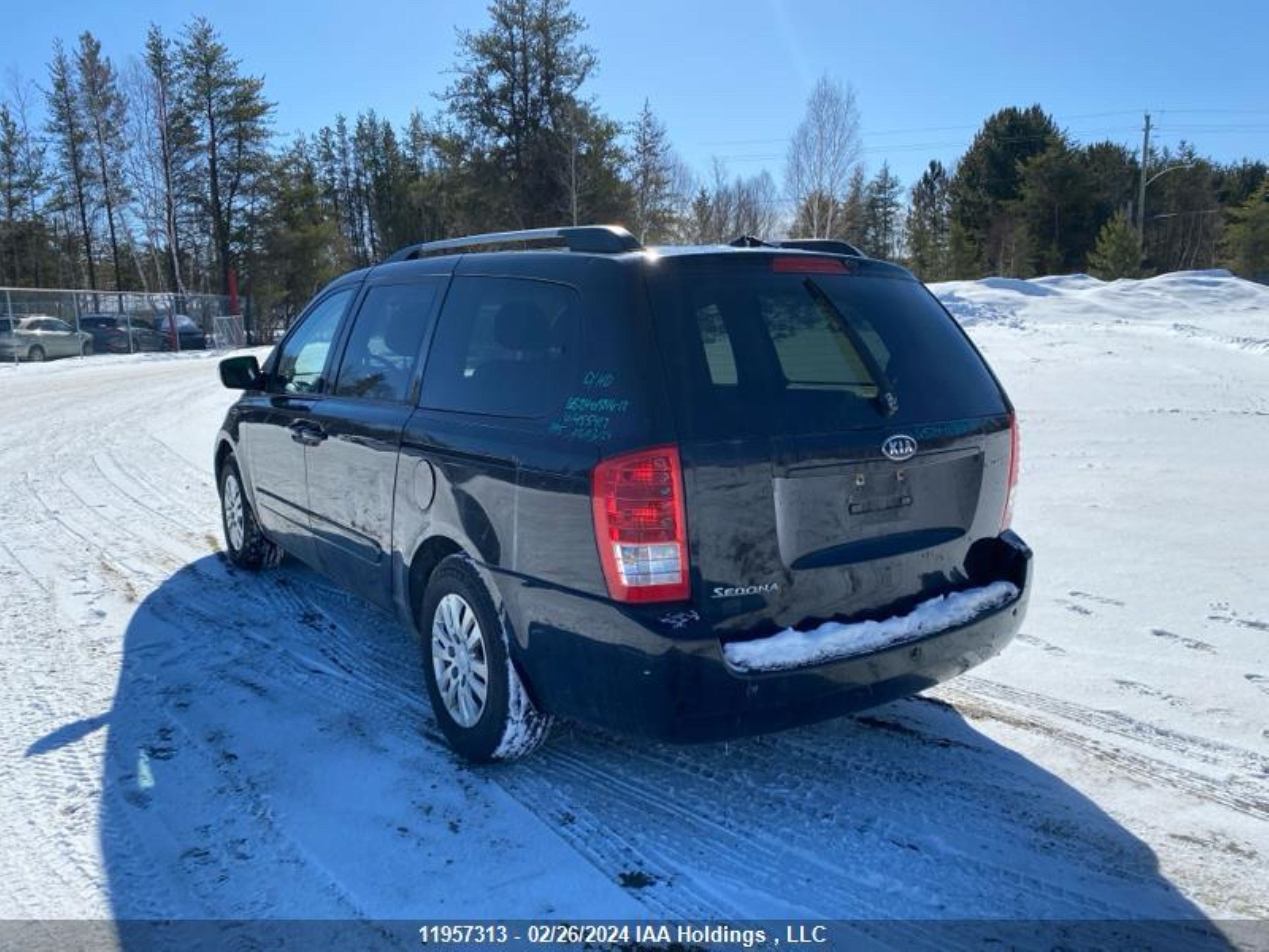 Photo 3 VIN: KNDMG4C76C6455417 - KIA SEDONA 