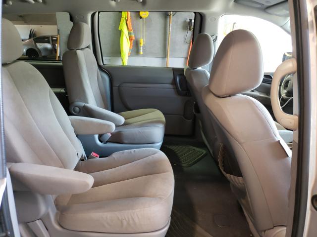 Photo 5 VIN: KNDMG4C77B6372822 - KIA SEDONA LX 