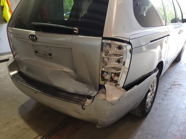 Photo 8 VIN: KNDMG4C77B6372822 - KIA SEDONA LX 