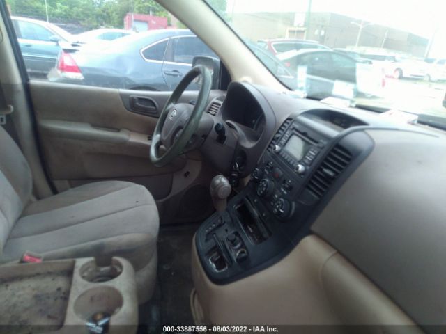 Photo 4 VIN: KNDMG4C78B6410803 - KIA SEDONA 