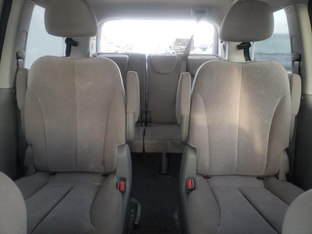 Photo 9 VIN: KNDMG4C79B6378038 - KIA SEDONA LX 