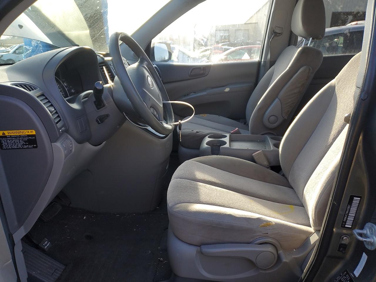 Photo 6 VIN: KNDMG4C79B6409837 - KIA SEDONA 