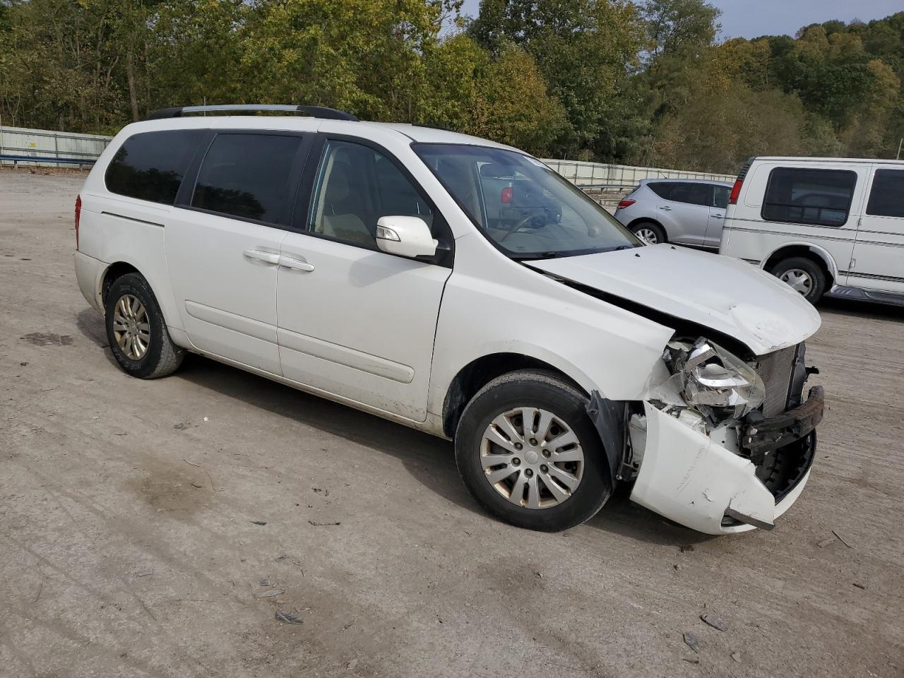 Photo 3 VIN: KNDMG4C79E6542800 - KIA SEDONA 