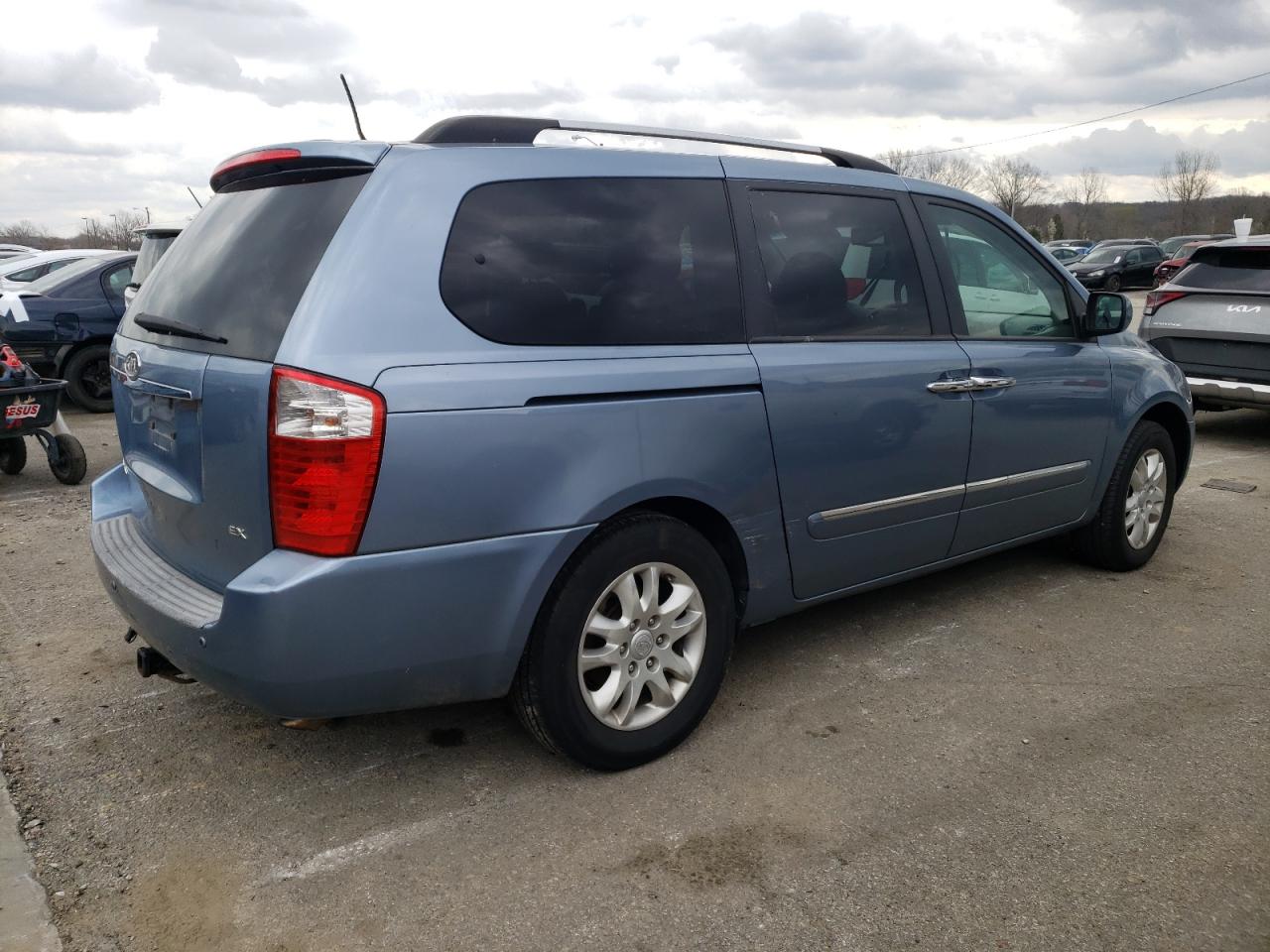 Photo 2 VIN: KNDMH4C36A6337326 - KIA SEDONA 