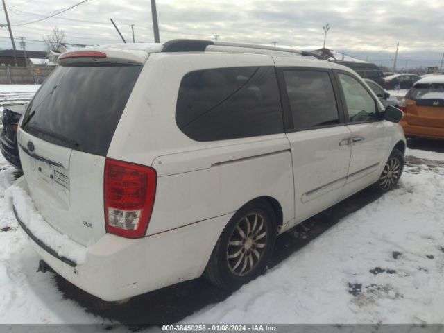 Photo 3 VIN: KNDMH4C72B6383675 - KIA SEDONA 