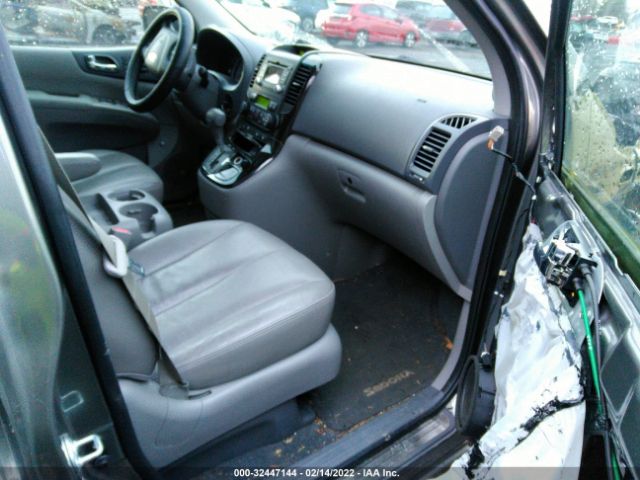 Photo 4 VIN: KNDMH4C78C6428412 - KIA SEDONA 