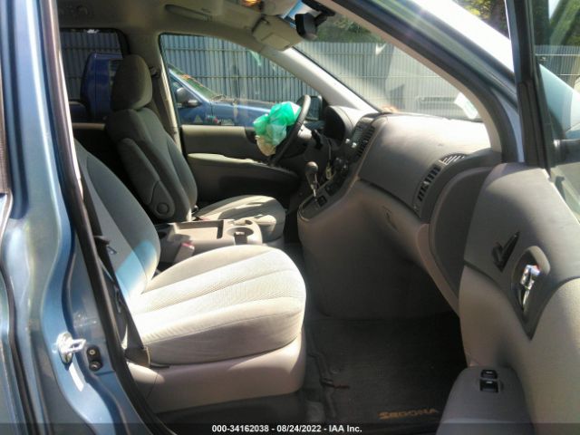 Photo 4 VIN: KNDMH4C79C6423848 - KIA SEDONA 