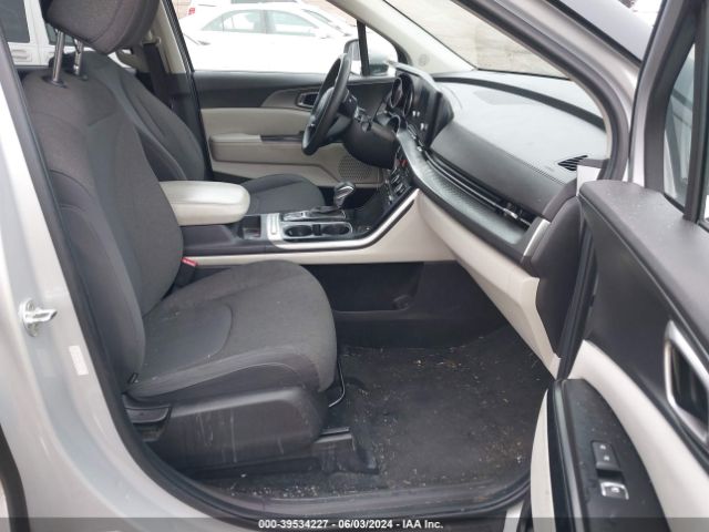 Photo 4 VIN: KNDNB4H30N6117734 - KIA CARNIVAL 