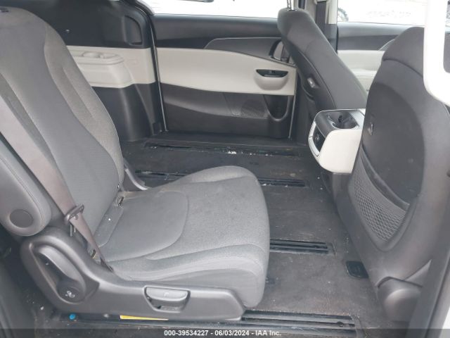 Photo 7 VIN: KNDNB4H30N6117734 - KIA CARNIVAL 