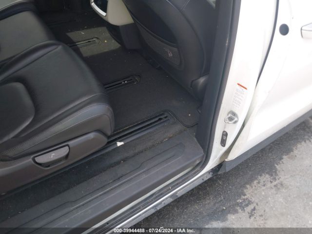 Photo 7 VIN: KNDNB4H30N6190618 - KIA CARNIVAL 