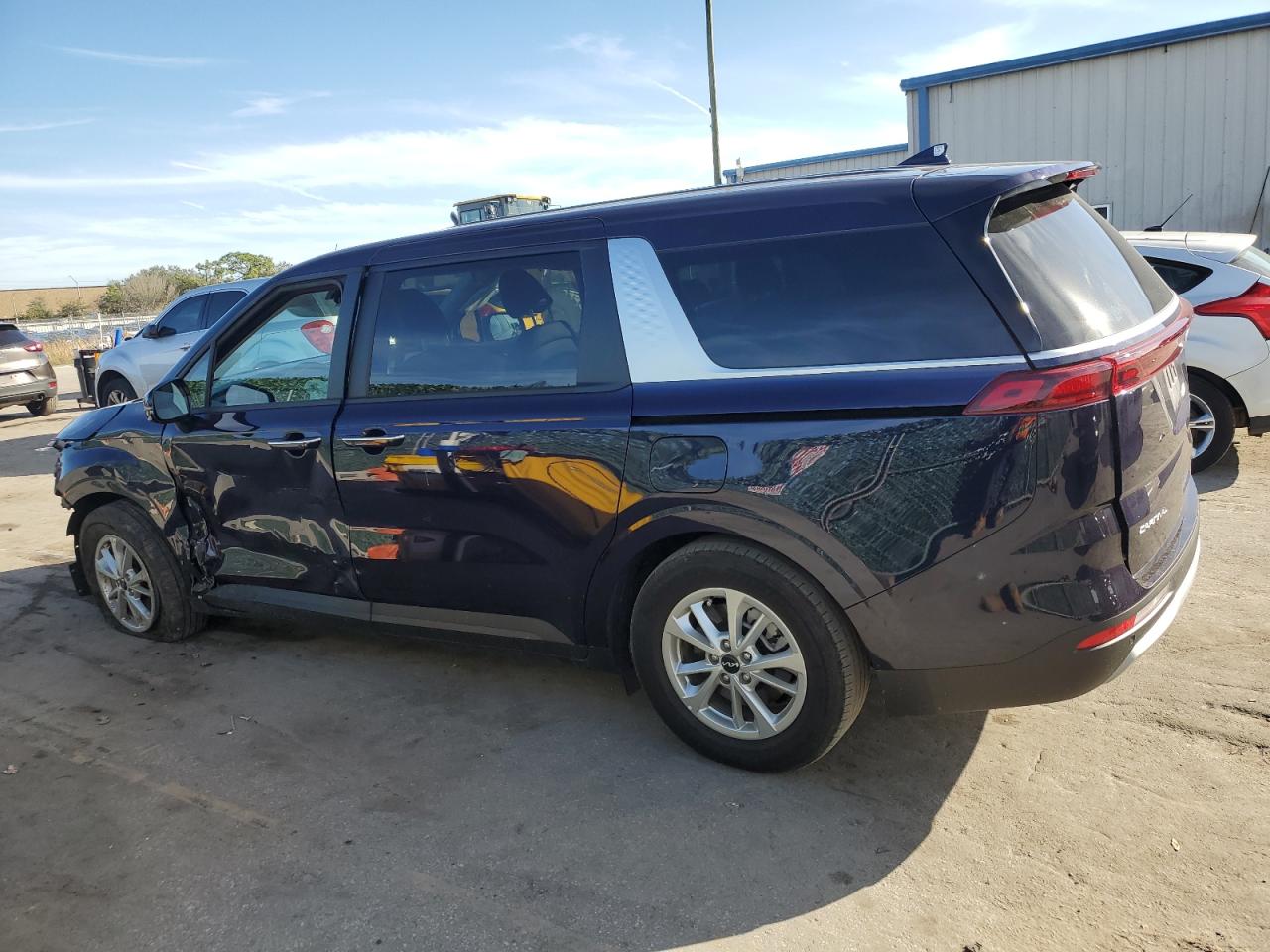 Photo 1 VIN: KNDNB4H30R6361745 - KIA CARNIVAL 