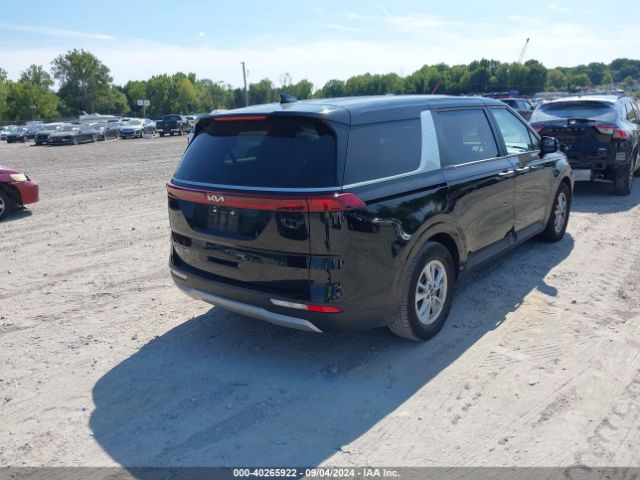 Photo 3 VIN: KNDNB4H32N6133465 - KIA CARNIVAL 