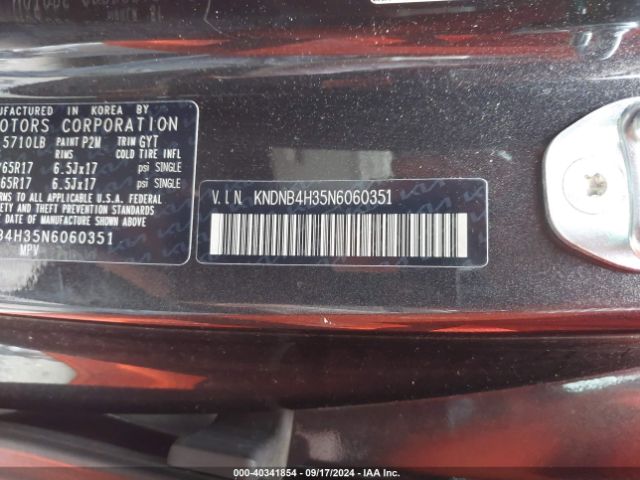 Photo 8 VIN: KNDNB4H35N6060351 - KIA CARNIVAL 