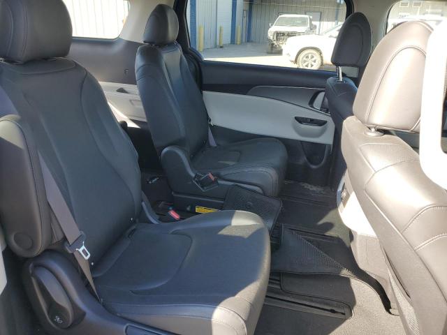 Photo 10 VIN: KNDNB4H37N6116936 - KIA CARNIVAL L 