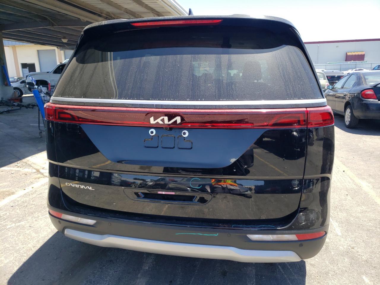 Photo 5 VIN: KNDNB4H38P6237686 - KIA CARNIVAL 