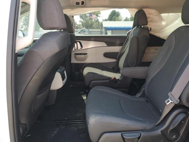 Photo 10 VIN: KNDNB4H3XN6131429 - KIA CARNIVAL L 