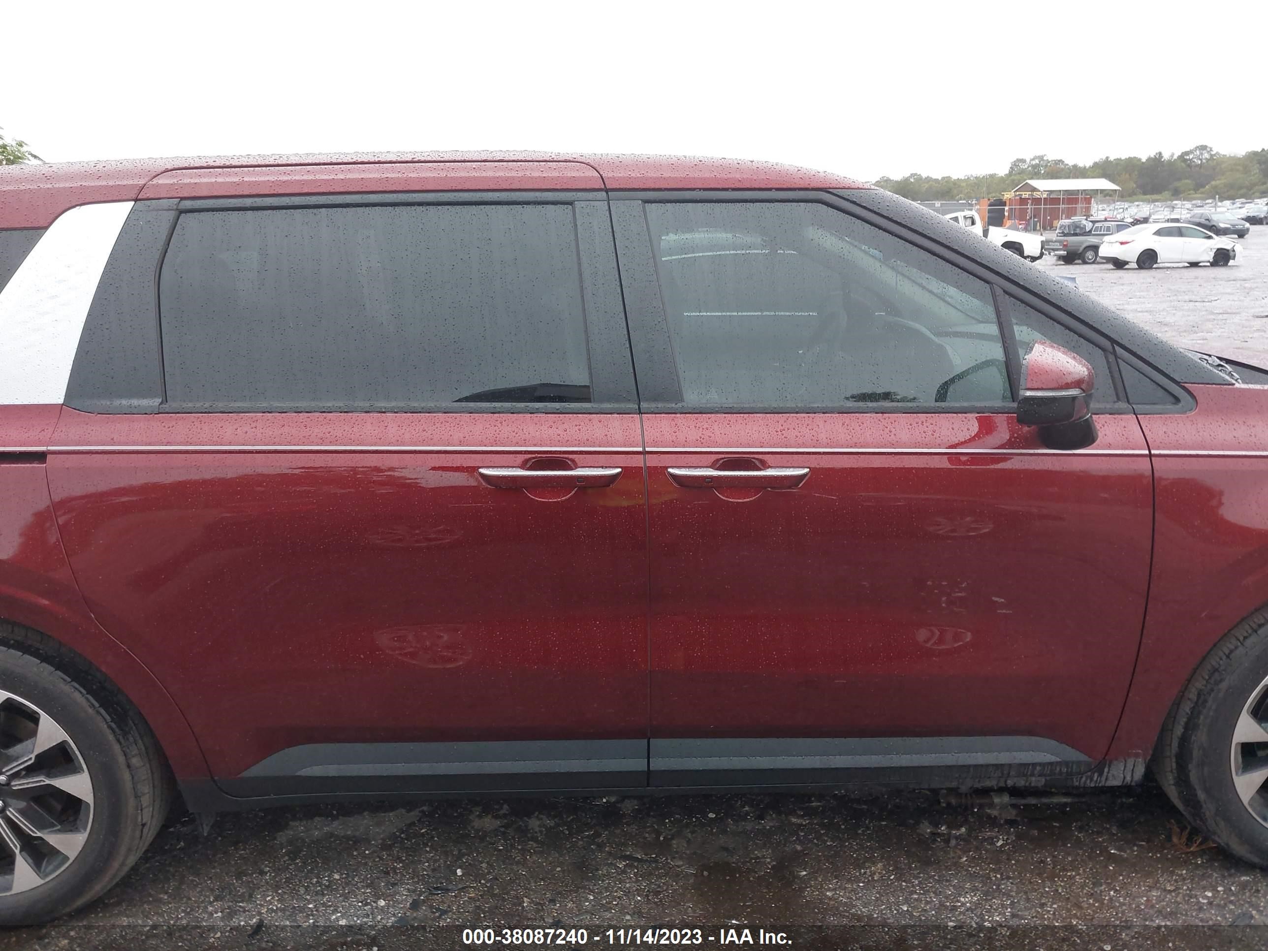 Photo 12 VIN: KNDNC5H36R6380321 - KIA CARNIVAL 