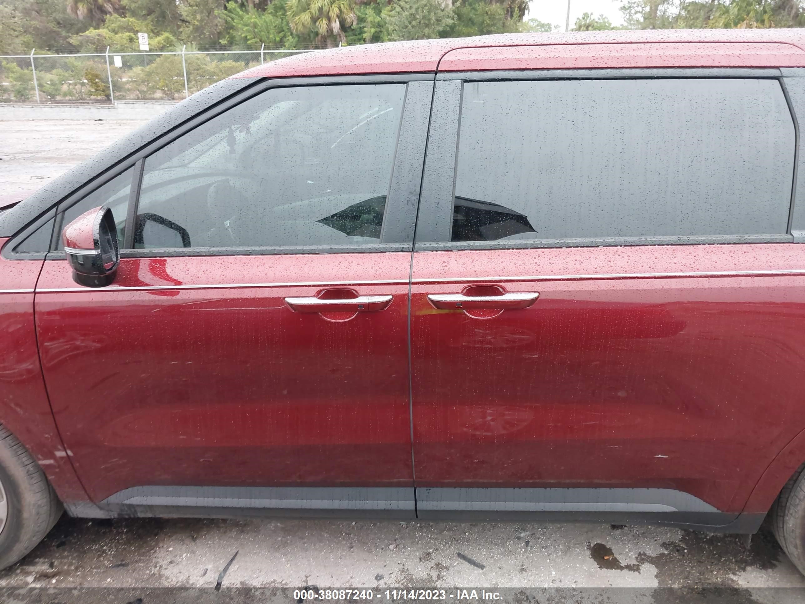 Photo 13 VIN: KNDNC5H36R6380321 - KIA CARNIVAL 