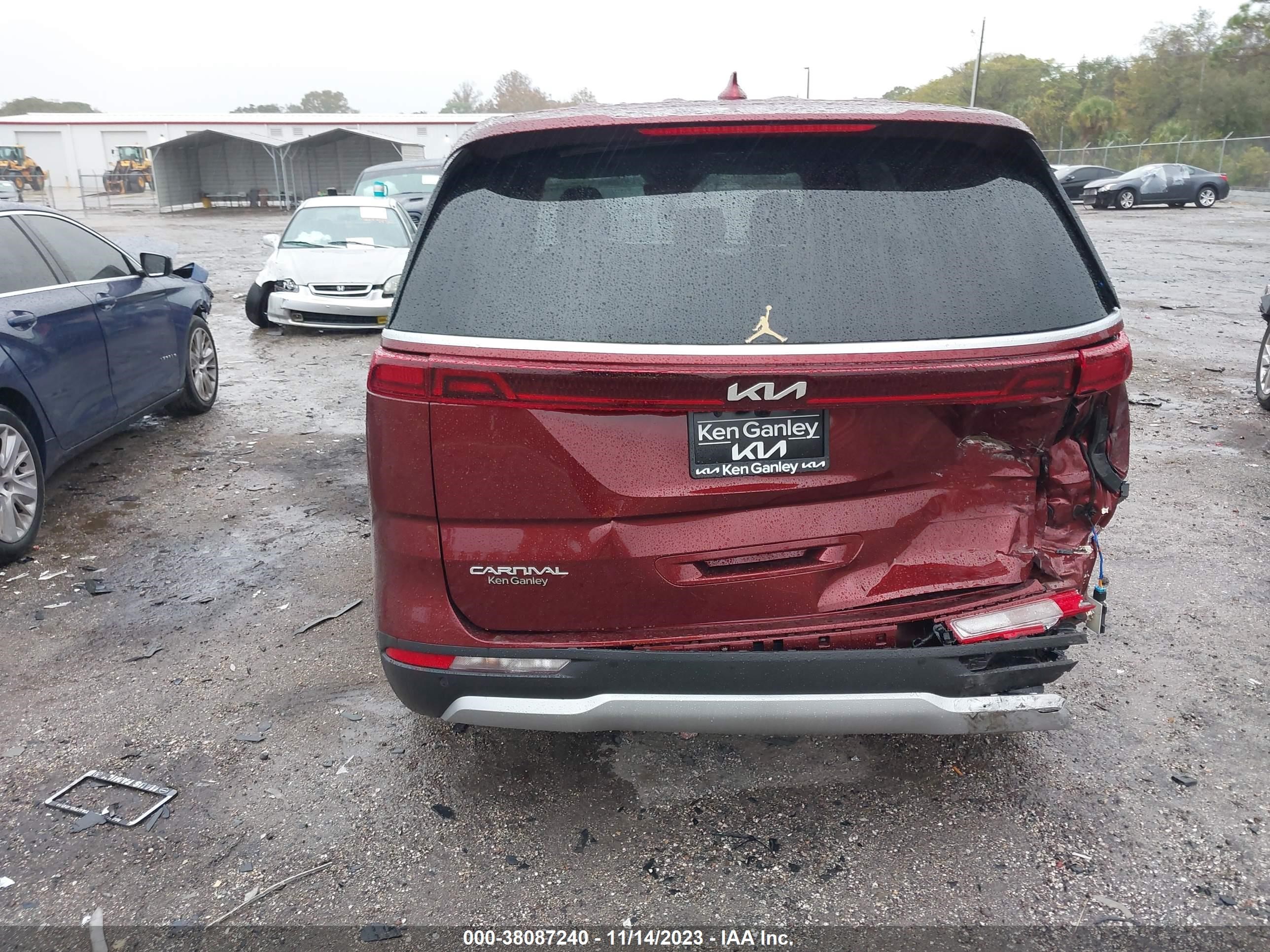 Photo 15 VIN: KNDNC5H36R6380321 - KIA CARNIVAL 