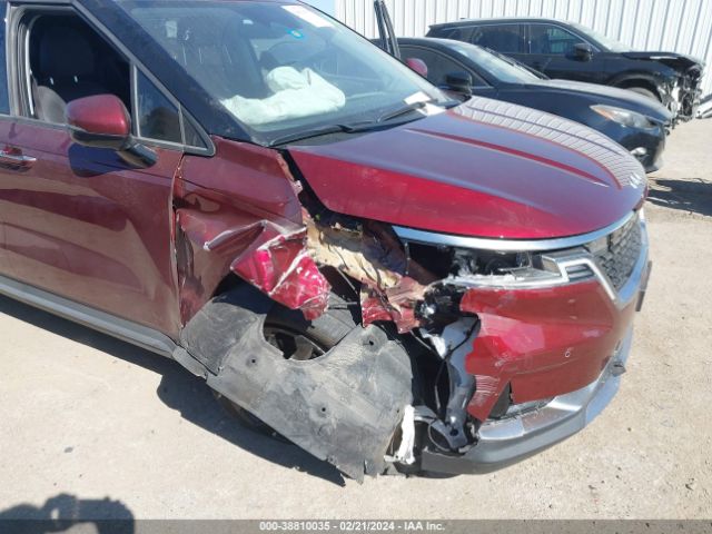 Photo 5 VIN: KNDNE5H31P6201917 - KIA CARNIVAL MPV 