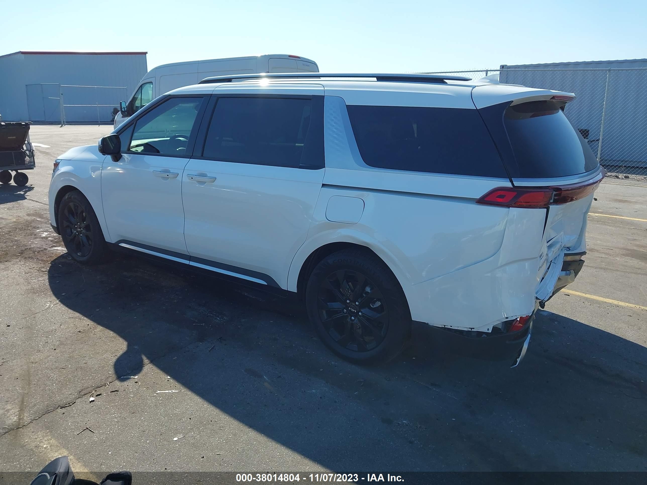 Photo 2 VIN: KNDNE5H36R6357857 - KIA CARNIVAL 