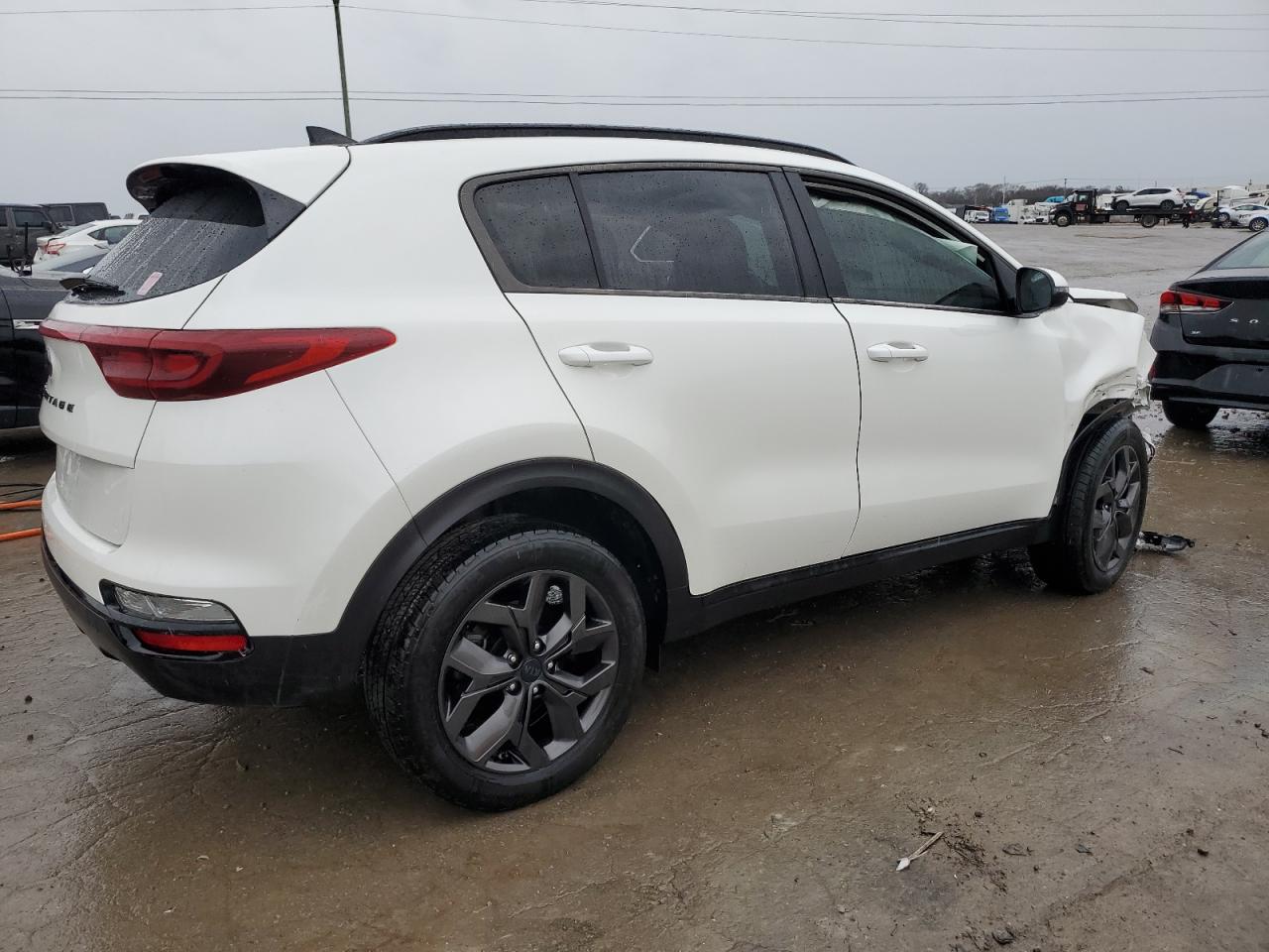 Photo 2 VIN: KNDP63AC7N7987413 - KIA SPORTAGE 