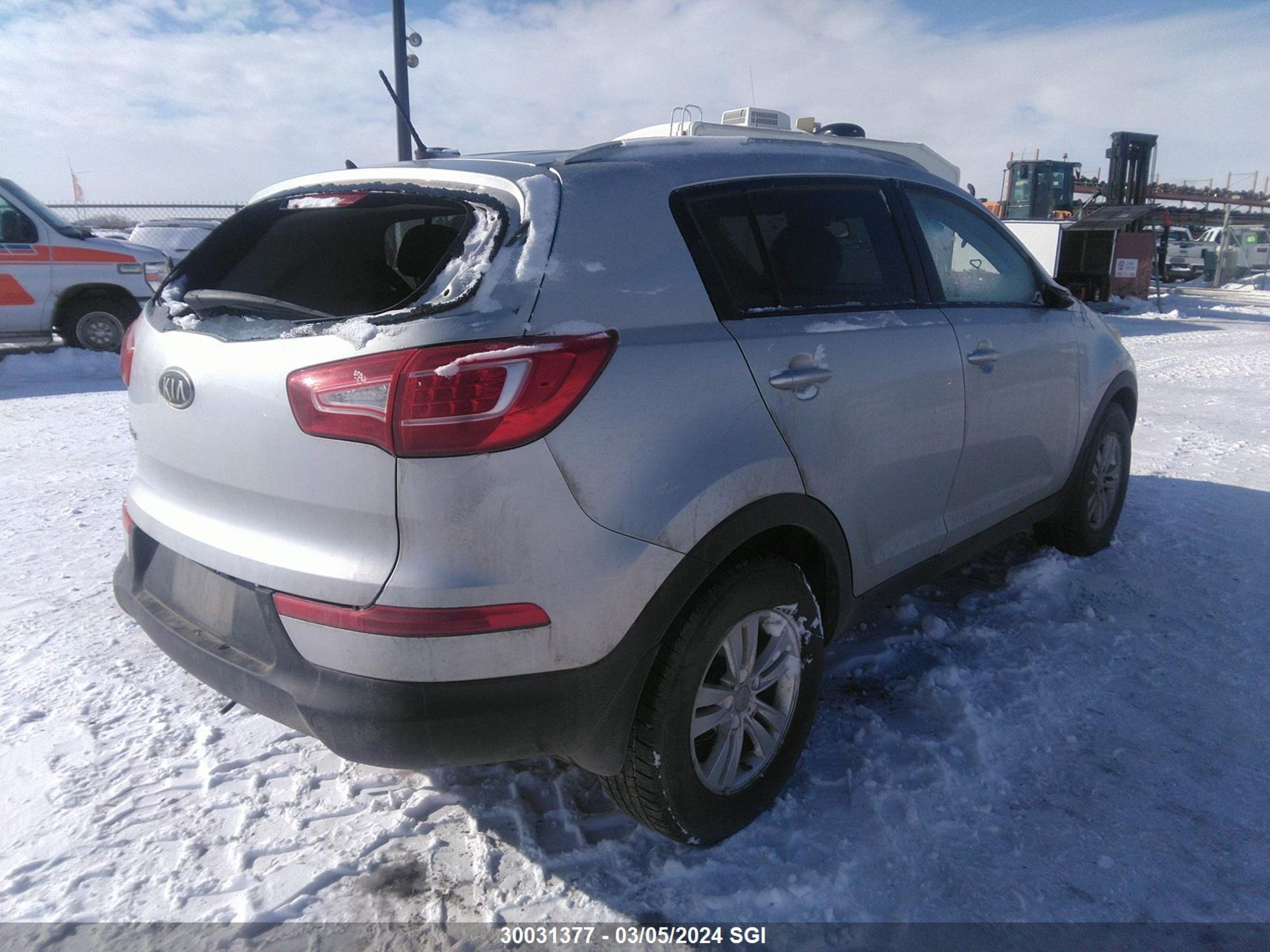 Photo 3 VIN: KNDPB3A24C7282567 - KIA SPORTAGE 