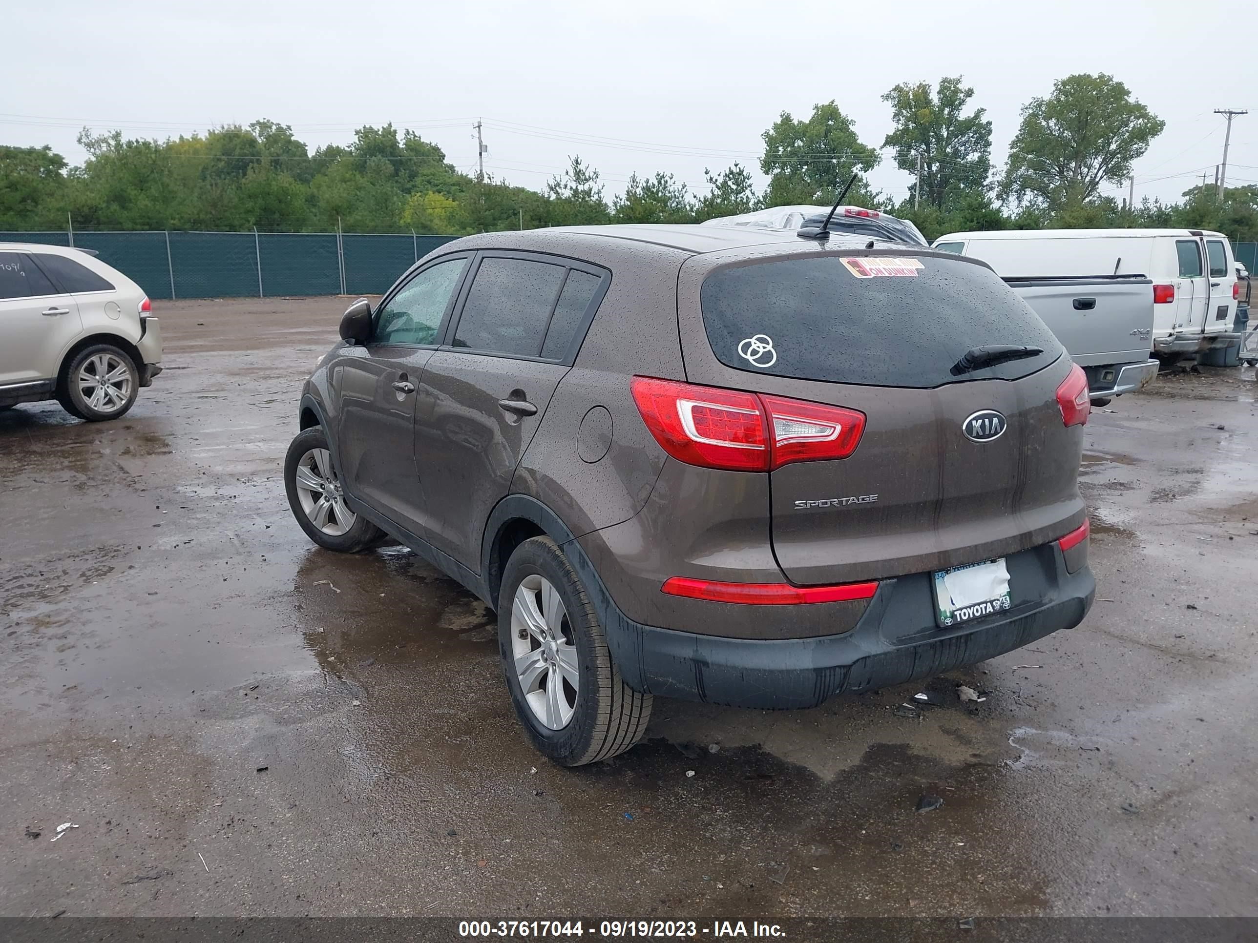 Photo 2 VIN: KNDPB3A25C7341643 - KIA SPORTAGE 