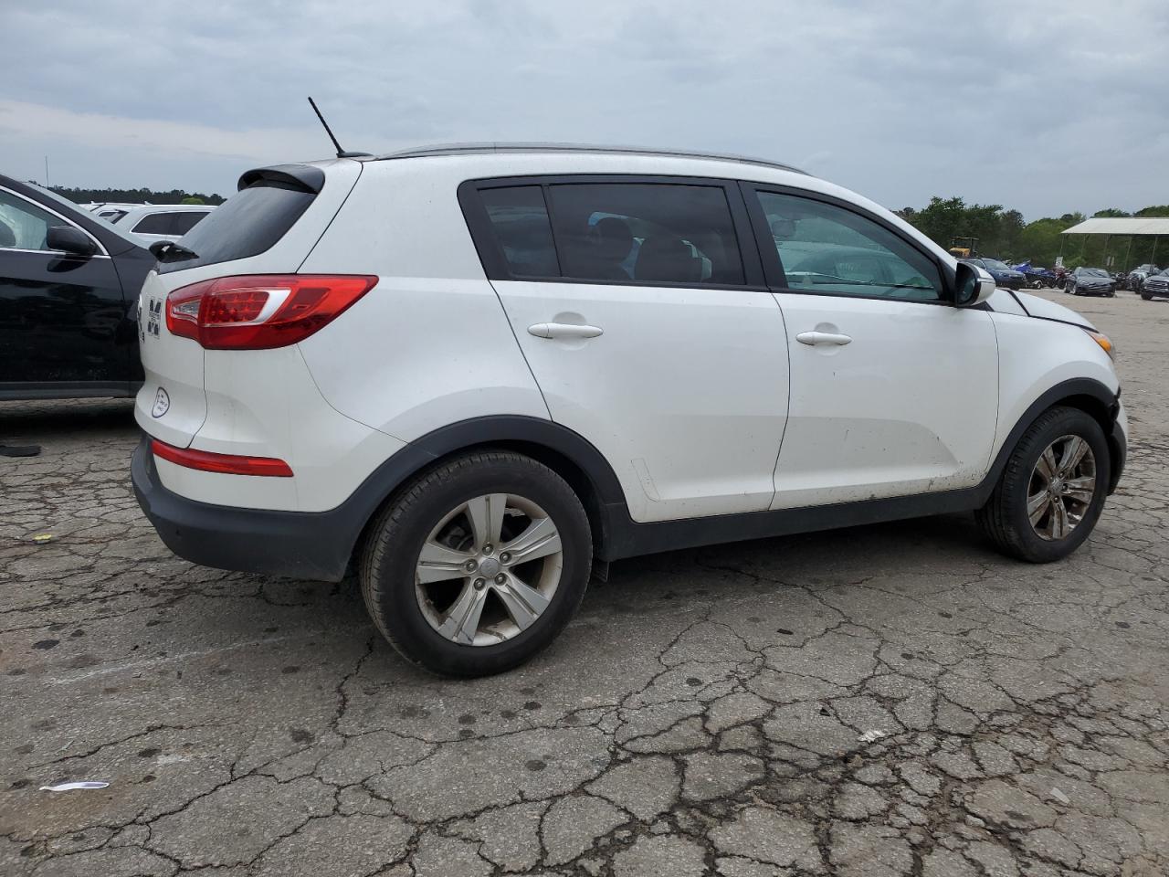 Photo 2 VIN: KNDPB3A27C7346598 - KIA SPORTAGE 