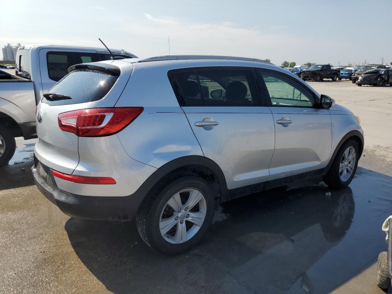 Photo 2 VIN: KNDPB3A27D7435668 - KIA SPORTAGE 