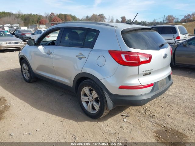 Photo 2 VIN: KNDPB3A28B7105728 - KIA SPORTAGE 