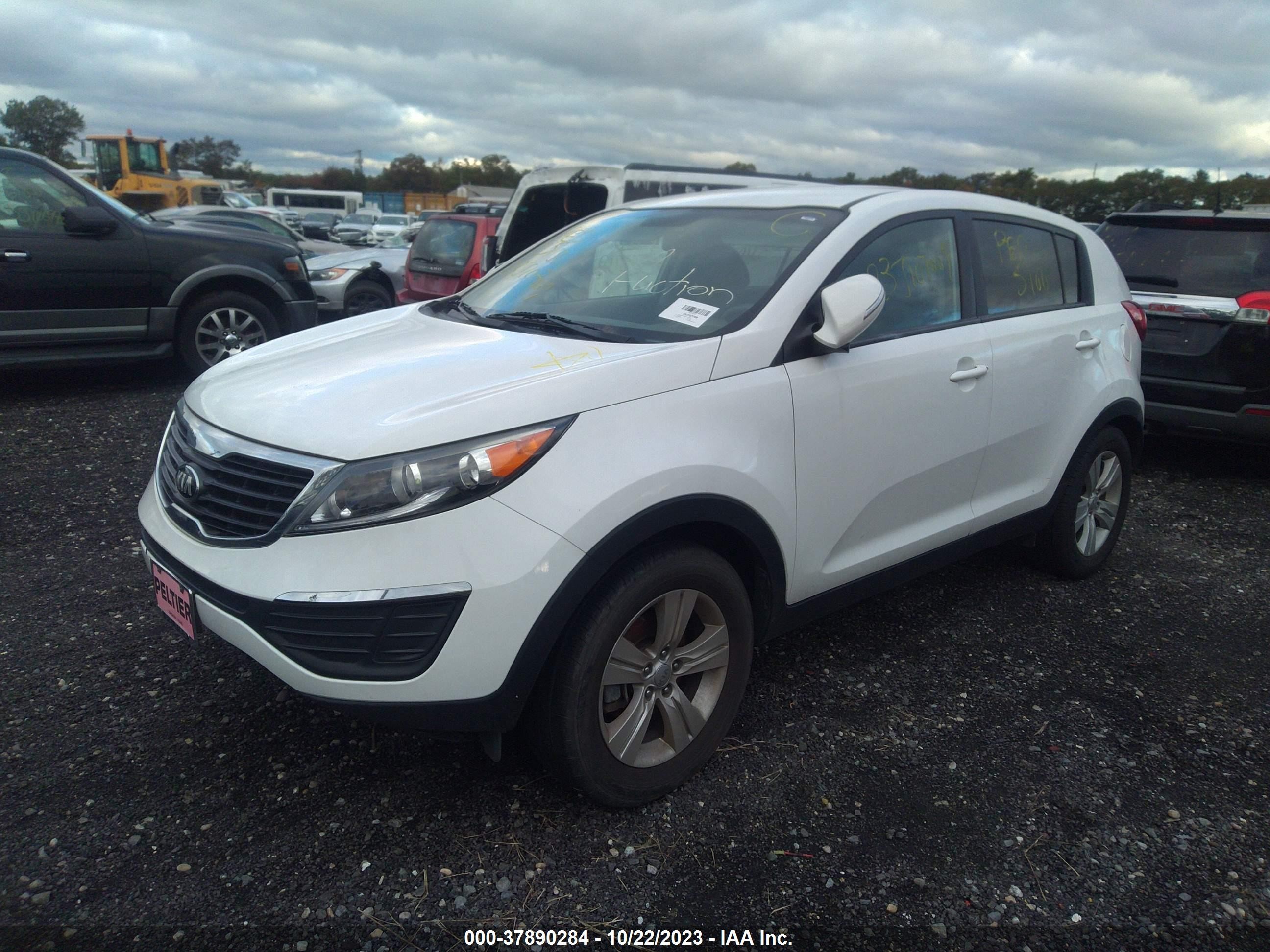 Photo 1 VIN: KNDPB3A28D7494177 - KIA SPORTAGE 