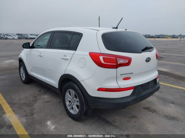 Photo 2 VIN: KNDPB3A2XB7015402 - KIA SPORTAGE 