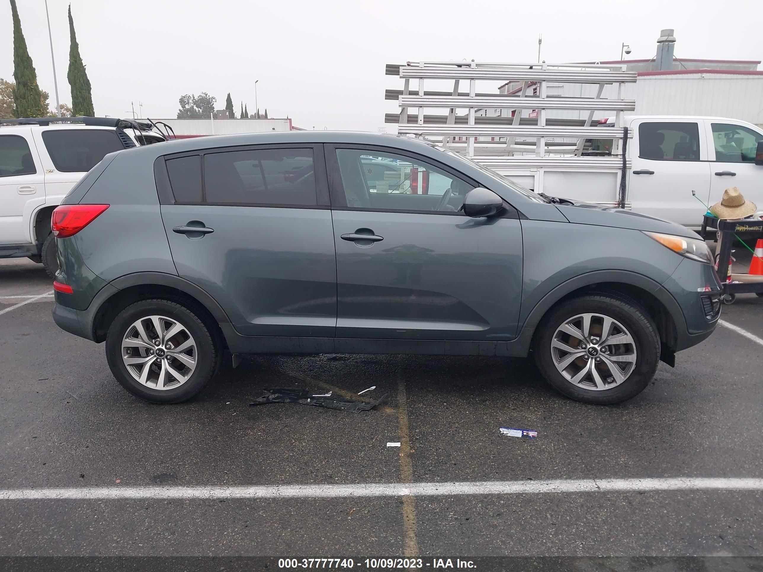 Photo 12 VIN: KNDPB3AC0E7650061 - KIA SPORTAGE 