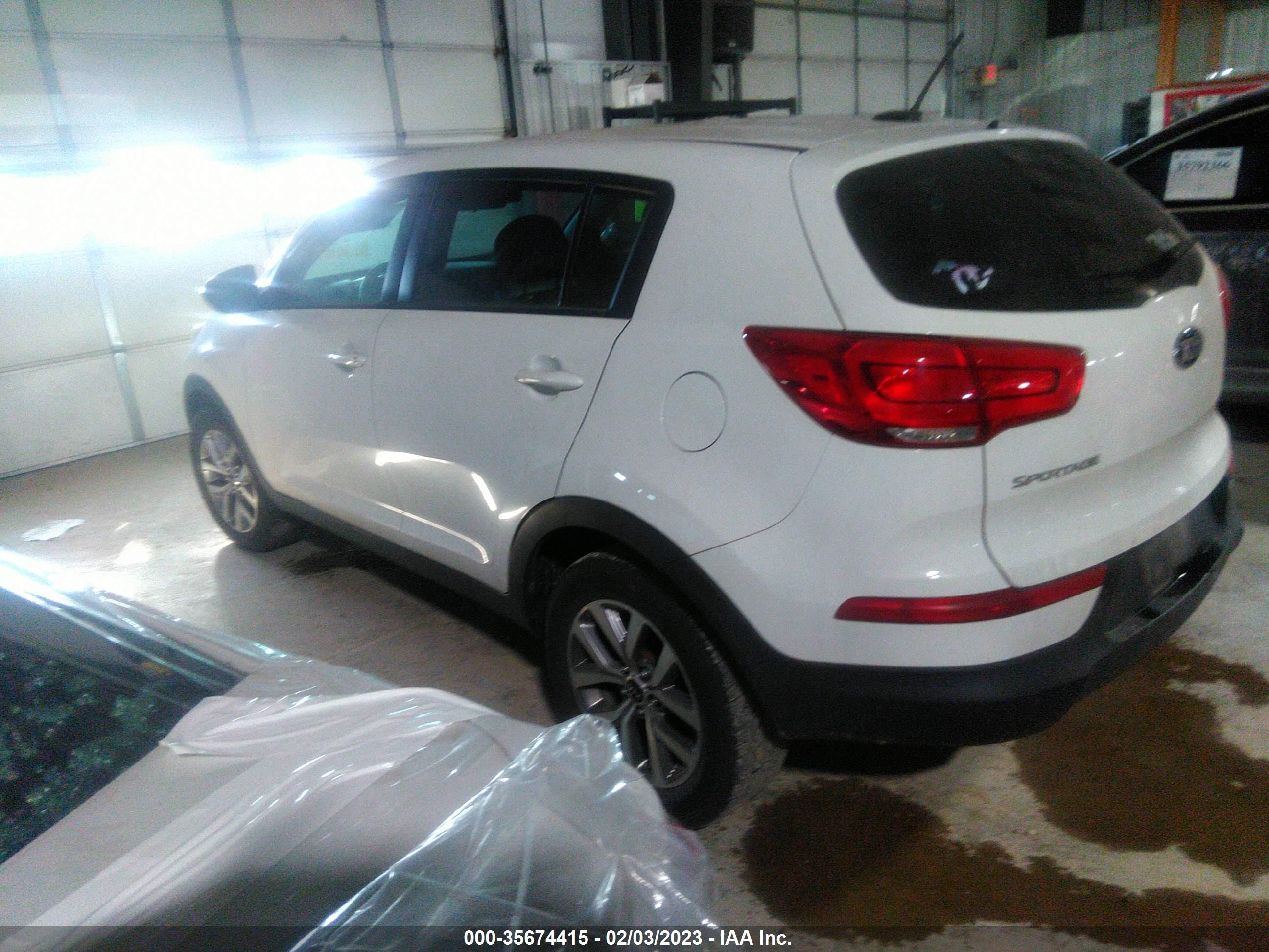 Photo 2 VIN: KNDPB3AC4G7817931 - KIA SPORTAGE 