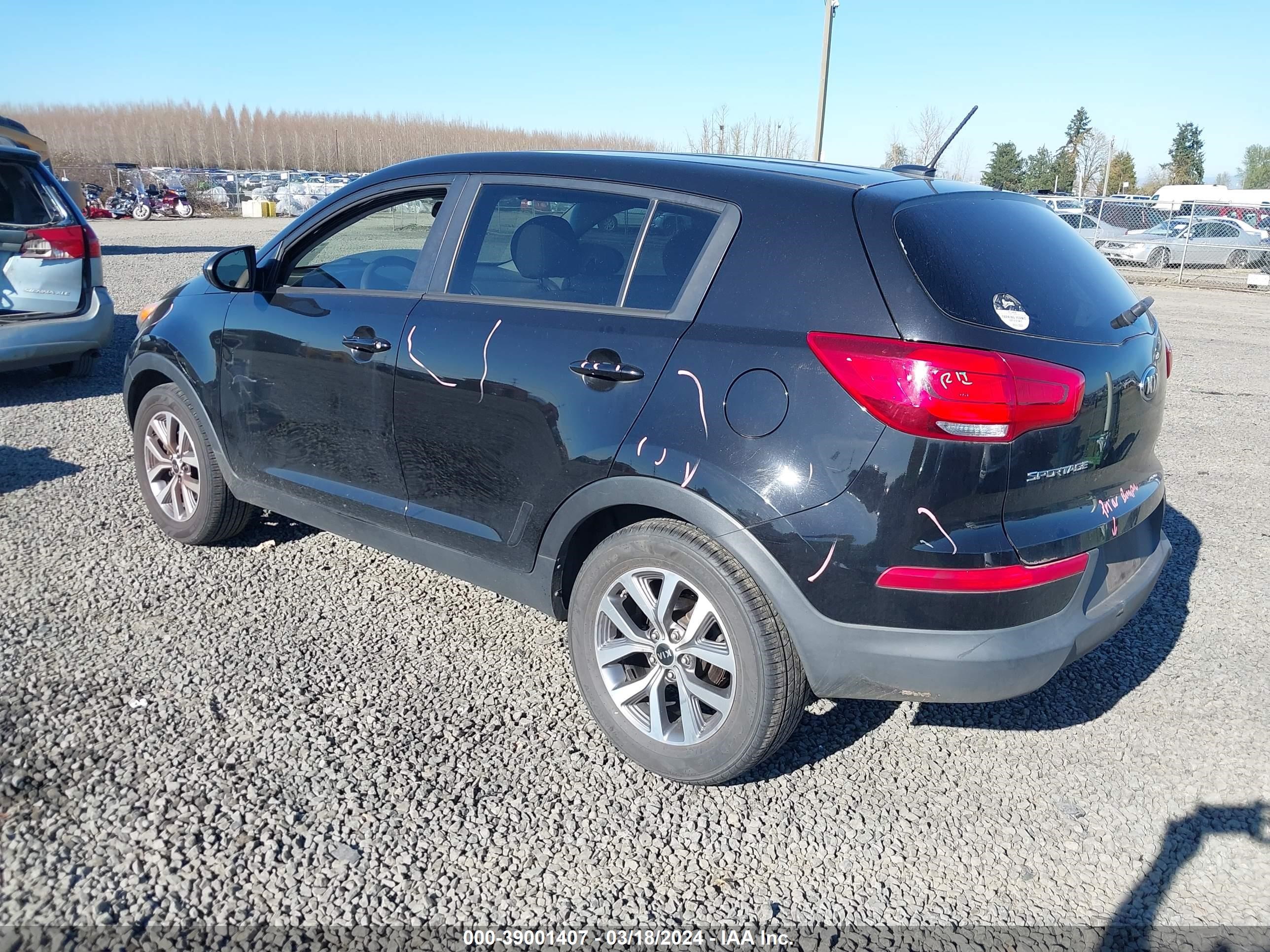 Photo 2 VIN: KNDPB3AC5F7693070 - KIA SPORTAGE 