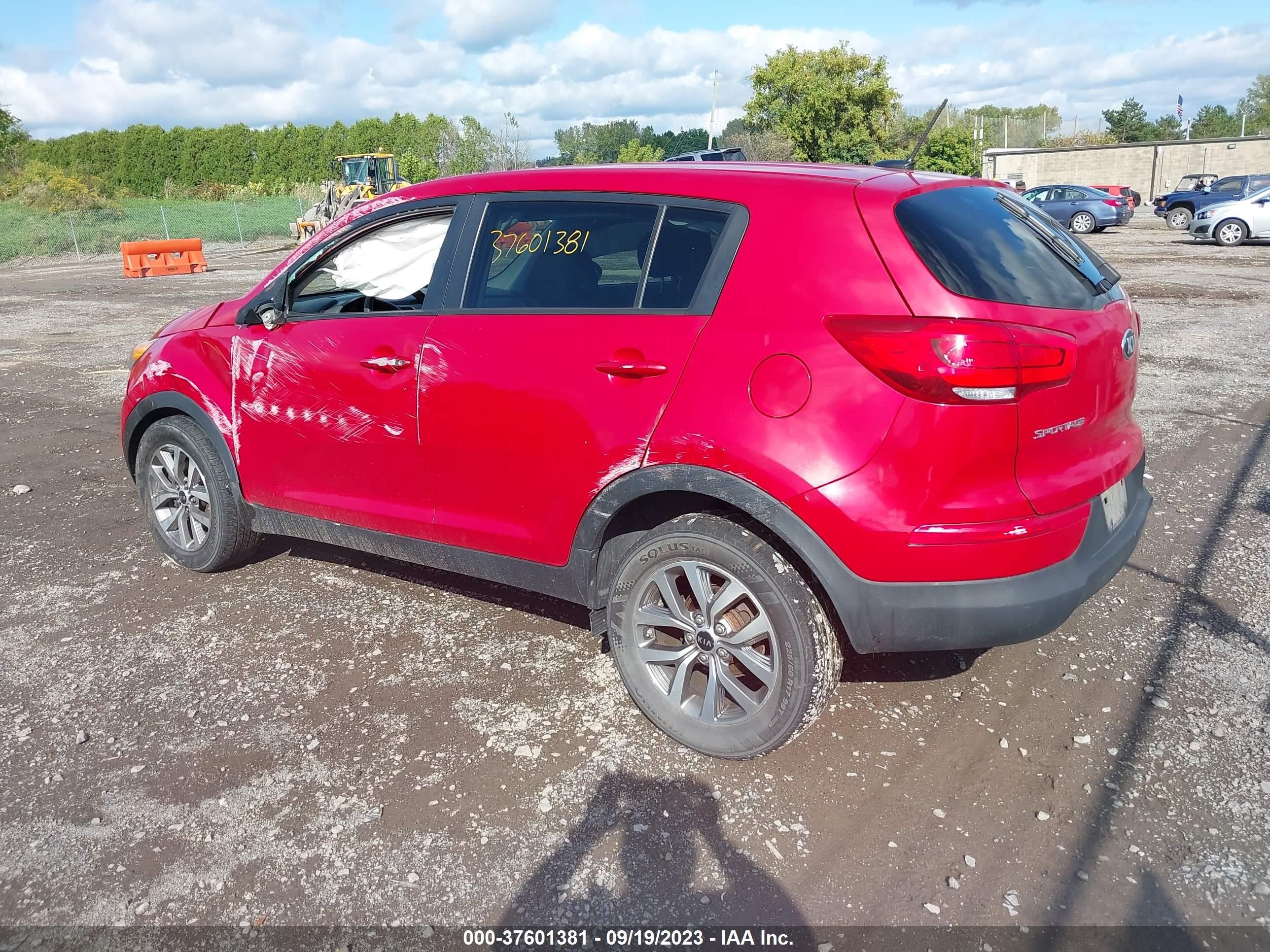 Photo 2 VIN: KNDPB3AC7E7669223 - KIA SPORTAGE 