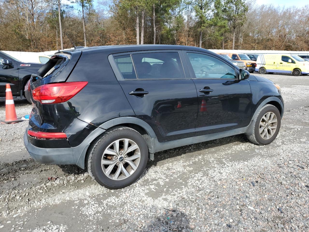 Photo 2 VIN: KNDPB3AC8F7697730 - KIA SPORTAGE 