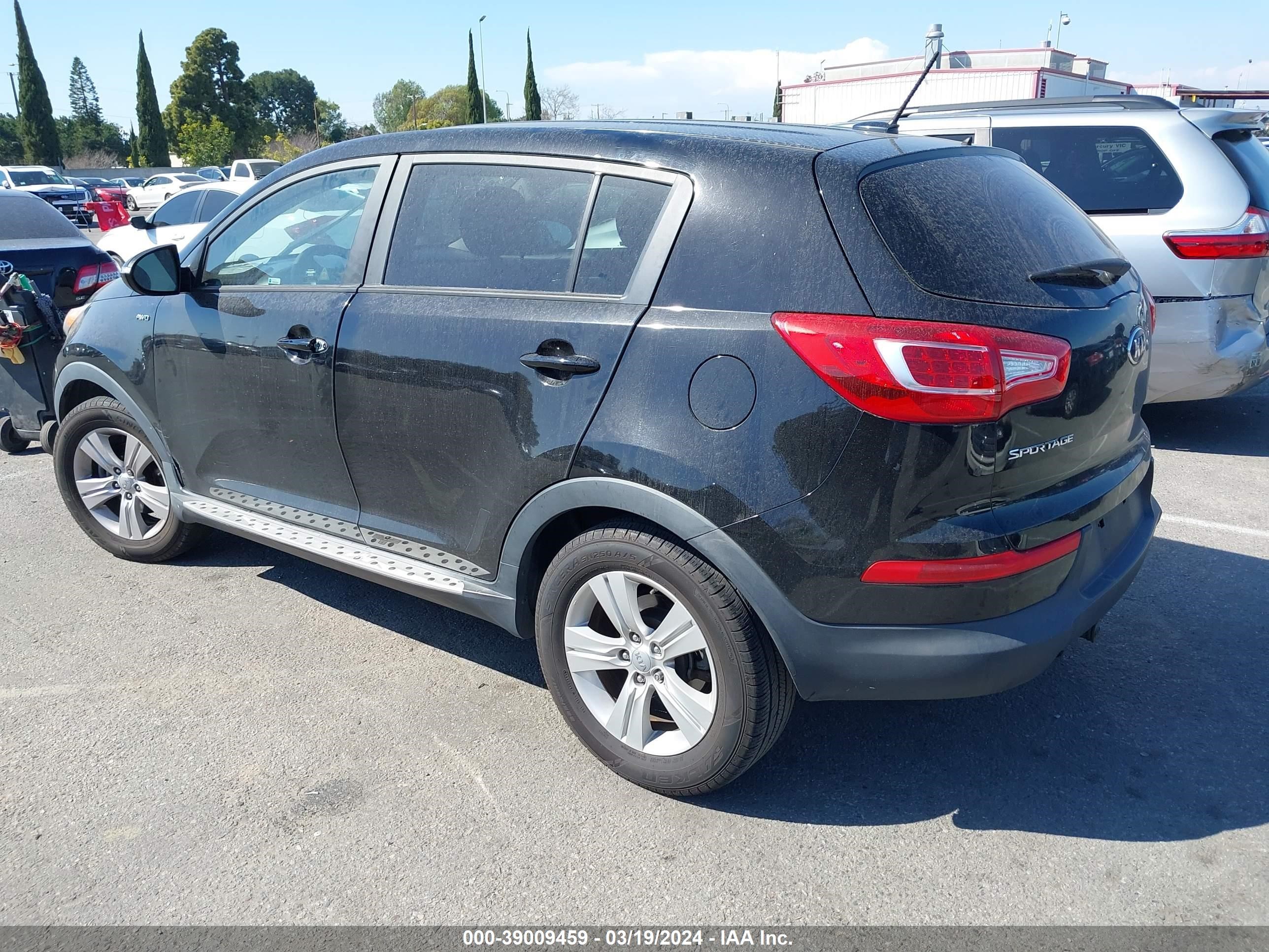 Photo 2 VIN: KNDPBCA21D7412497 - KIA SPORTAGE 